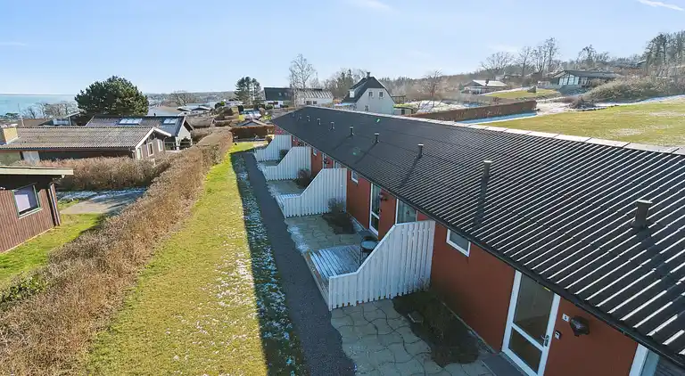 Nyrenoveret ferieperle tæt på strand og natur