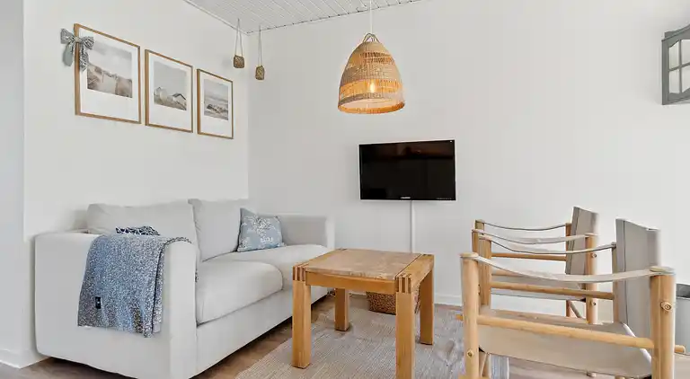 Nyrenoveret ferieperle tæt på strand og natur