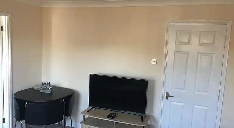 Eaton Ford Green Apartment