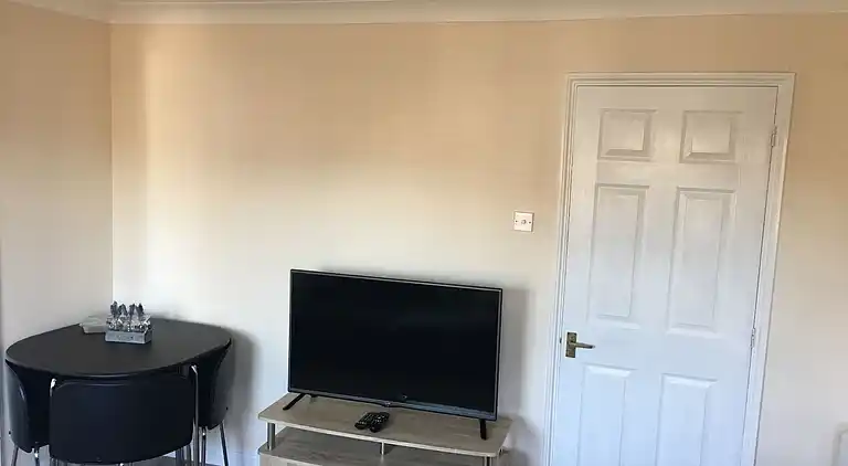 Eaton Ford Green Apartment