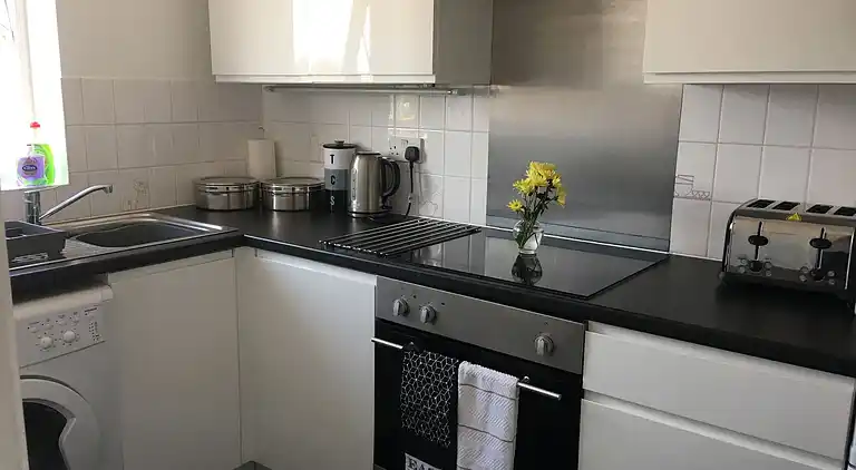 Eaton Ford Green Apartment