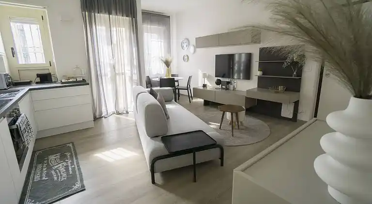 Charming & modern 3br apt in the heart of Asti