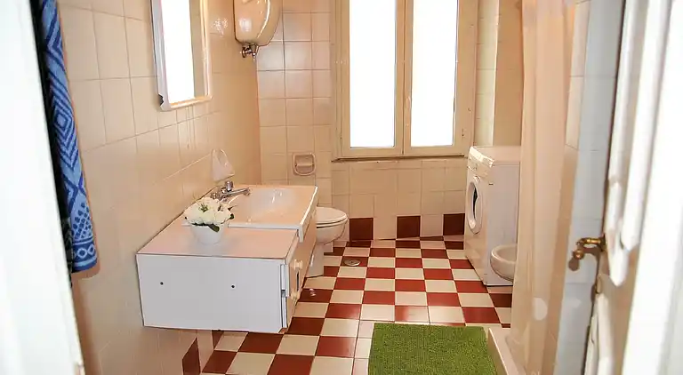 Belvedere-Haus mit Panoramaterrasse am Golf von Gaeta