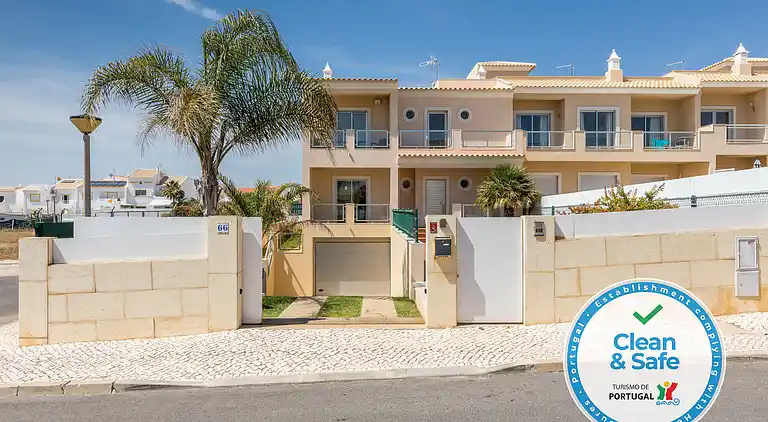 Ricardo House - Gale Beach