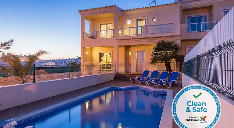 Ricardo House - Gale Beach