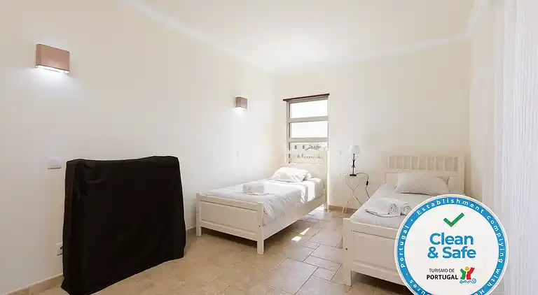 Ricardo House - Gale Beach