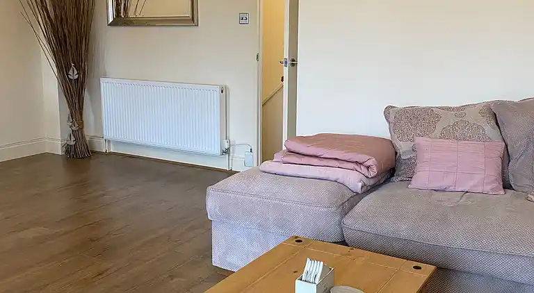 Haus am Wasser, 3 Schlafzimmer, Parkplatz, Stadtzentrum von