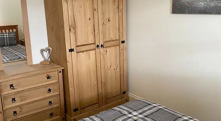 Haus am Wasser, 3 Schlafzimmer, Parkplatz, Stadtzentrum von