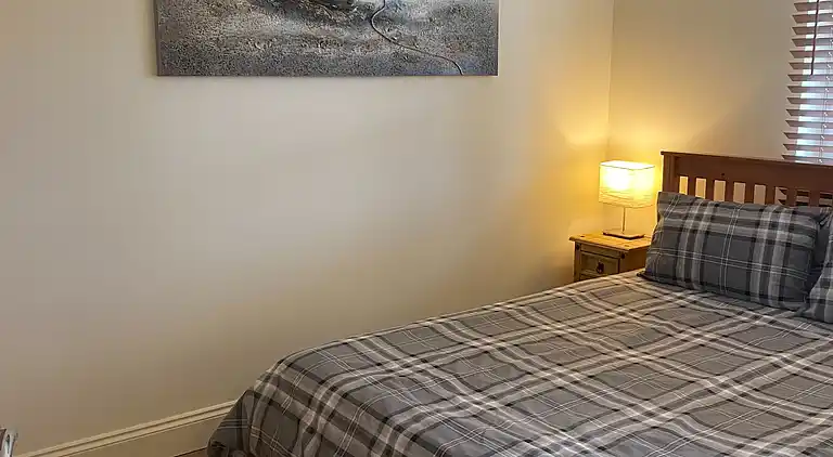 Haus am Wasser, 3 Schlafzimmer, Parkplatz, Stadtzentrum von