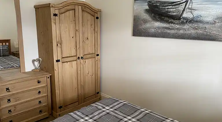 Haus am Wasser, 3 Schlafzimmer, Parkplatz, Stadtzentrum von