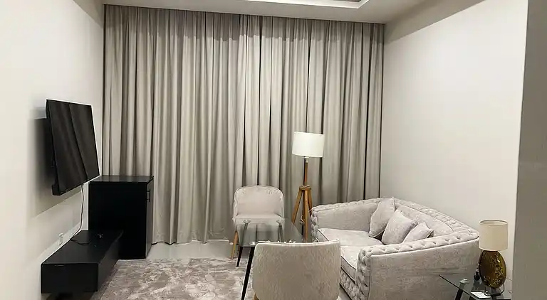 Newly renovated Gulf Studio With Gym beach pool Access