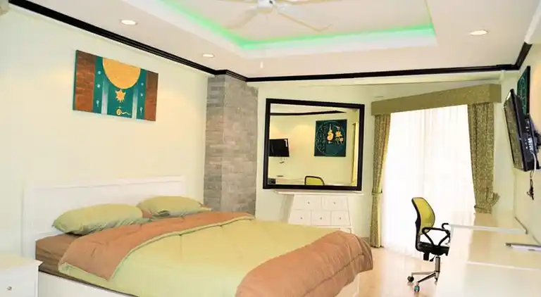 Jomtien Beach Condominium A2 mit stilvoller Küche im