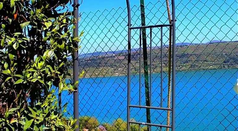Unterkunft mit Seeblick mit Whirlpool