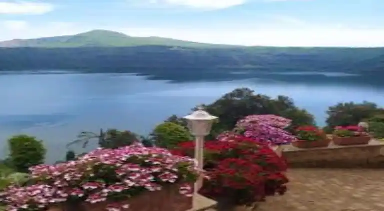 Unterkunft mit Seeblick mit Whirlpool