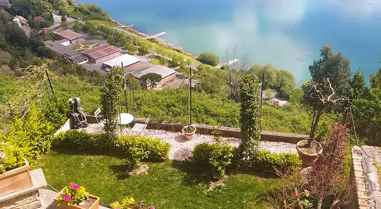 Unterkunft mit Seeblick mit Whirlpool