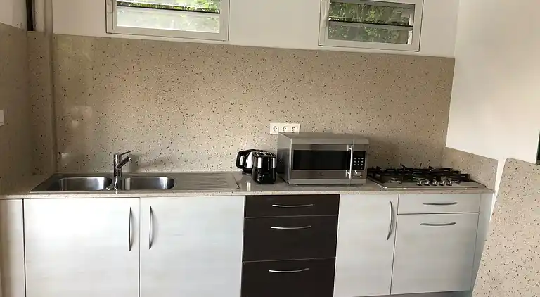 Villa low air-conditioned private lagoon pool and garden