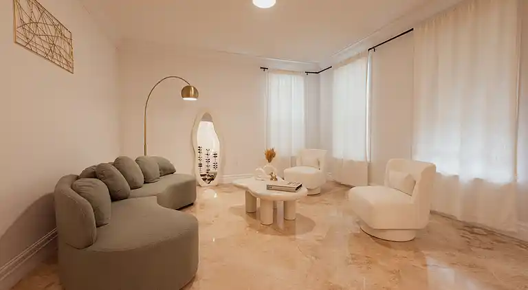 Miami Getaway: Beheiztes Poolhaus und Billardtisch-Villa