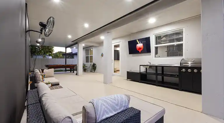 Miami Getaway: Beheiztes Poolhaus und Billardtisch-Villa