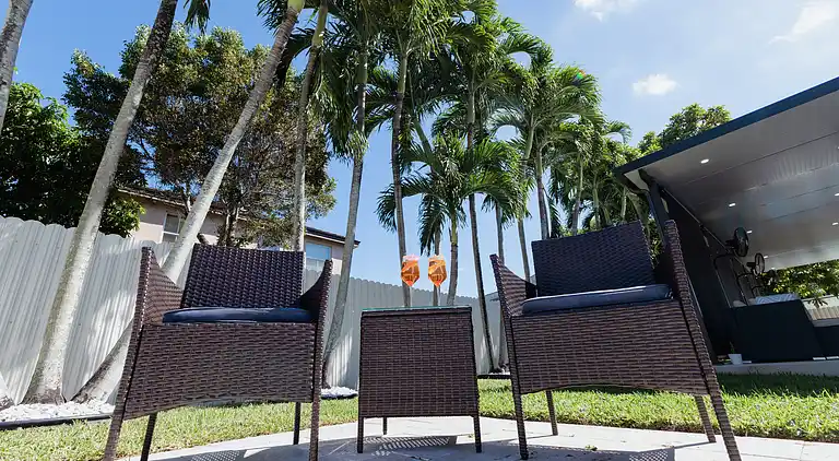 Miami Getaway: Beheiztes Poolhaus und Billardtisch-Villa