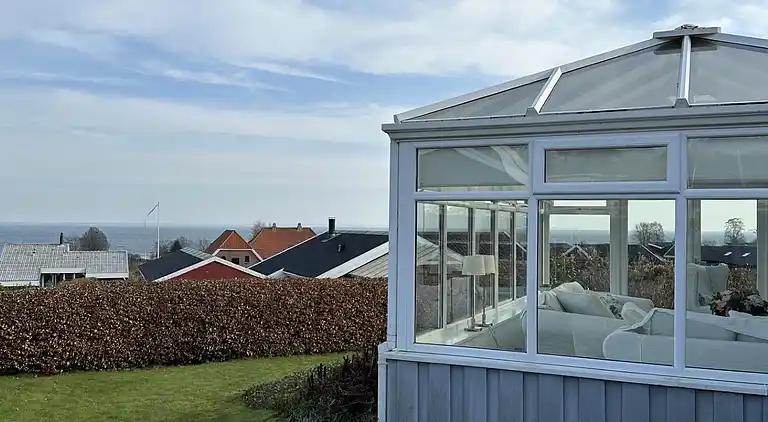 Schönes Ferienhaus mit Meerblick