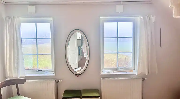 Stor villa i naturskønne omgivelser tæt på strand