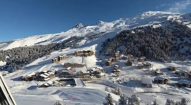 Apartment in Les Allues