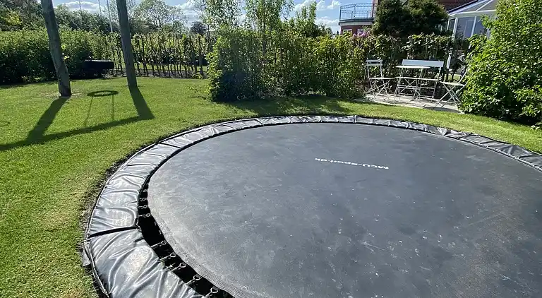 Luksuriøs landejendom midt i natur med welness