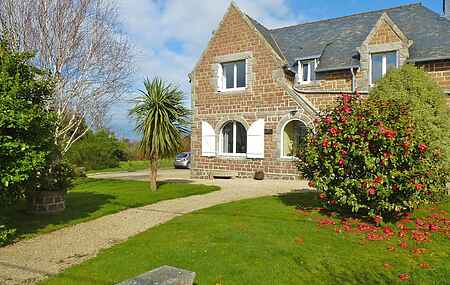 Holiday home in Pleumeur-Bodou