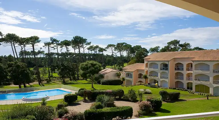 Apartment in Messanges