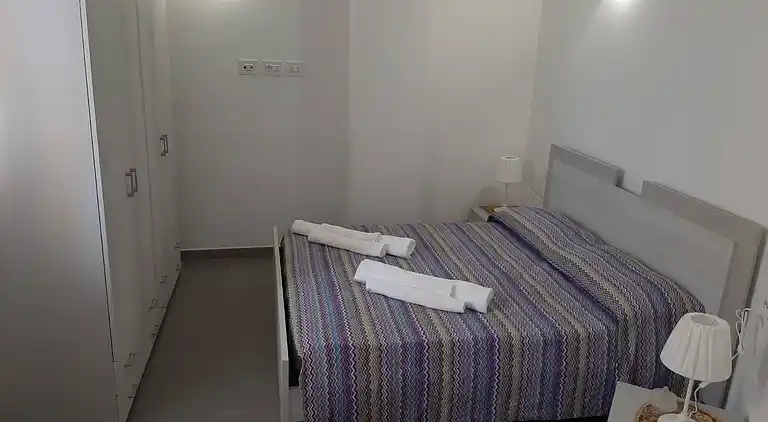 Two-story house in the city -climatized - wifi