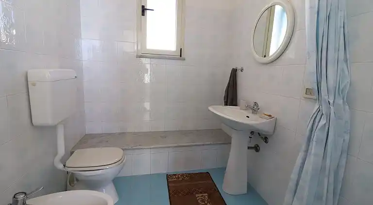 Casa Nisea — Modernes zweistöckiges Haus mit Meerblick in