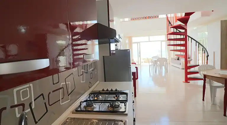 Casa Nisea — Modernes zweistöckiges Haus mit Meerblick in