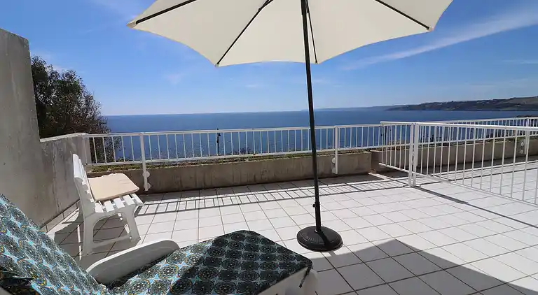 Casa Nisea — Modernes zweistöckiges Haus mit Meerblick in