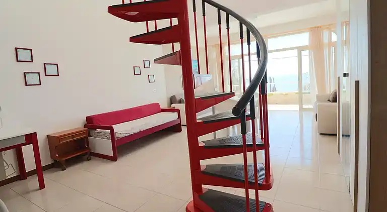 Casa Nisea — Modernes zweistöckiges Haus mit Meerblick in