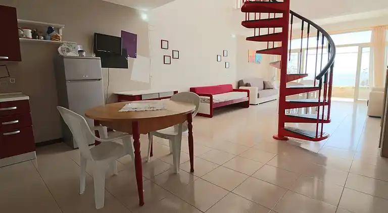 Casa Nisea — Modernes zweistöckiges Haus mit Meerblick in