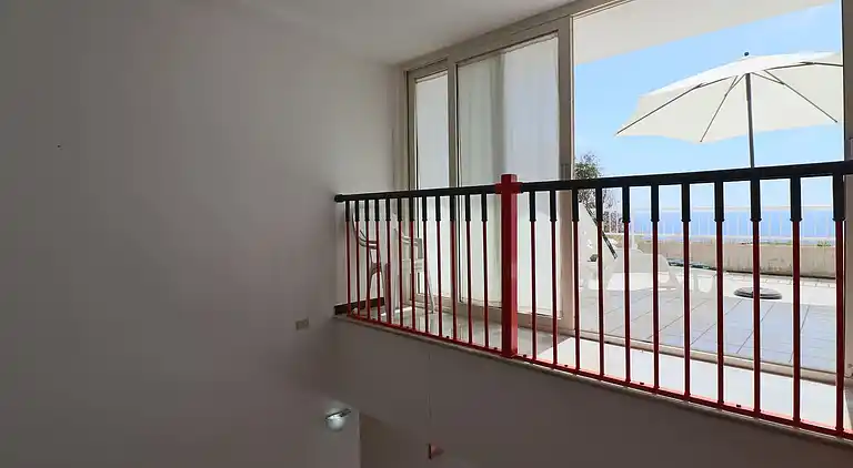 Casa Nisea — Modernes zweistöckiges Haus mit Meerblick in