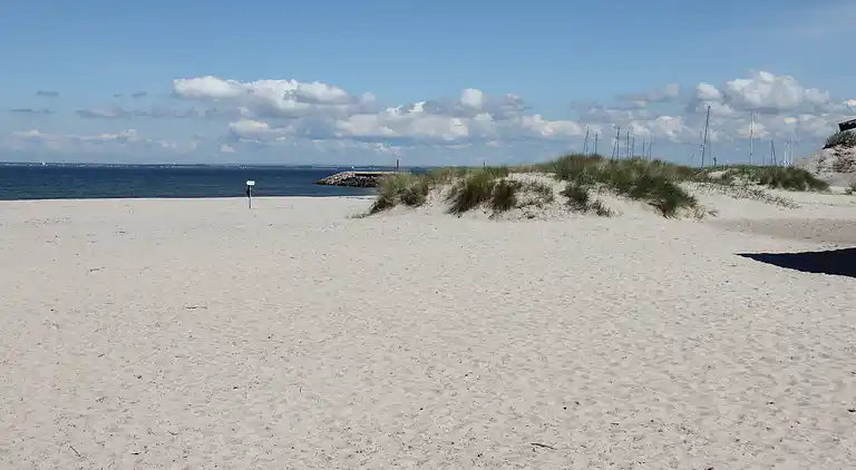 Hyggeligt og velindrettet sommerhus i Hornbæk
