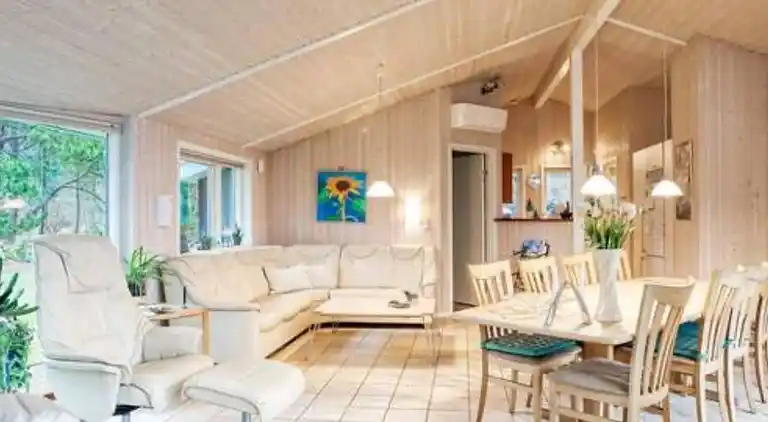 Ferienhaus direkt am Strand mit Meerblick