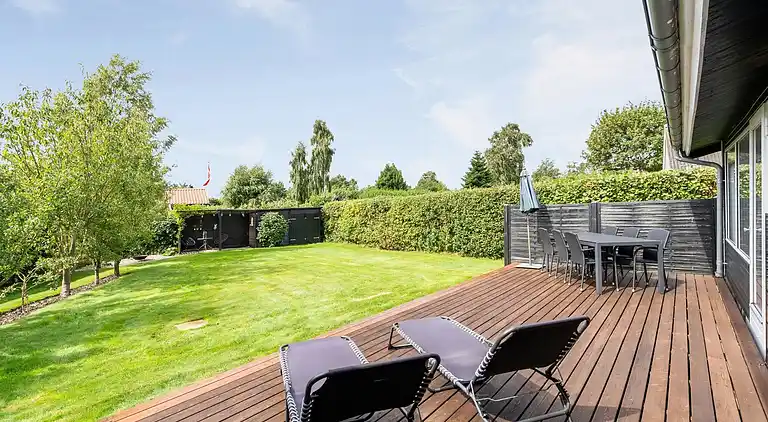 Idyllisk sommerhus tæt på vand og natur