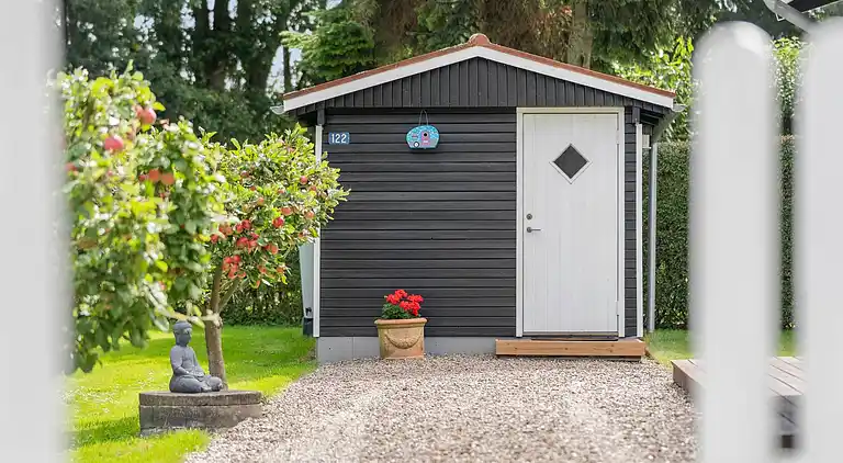 Idyllisk sommerhus tæt på vand og natur