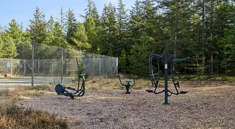 Skønt stråtækt sommerhus i naturskønt område.