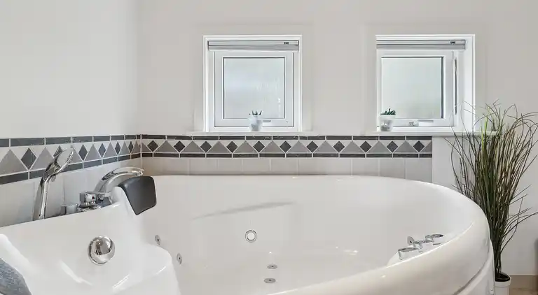 Lækkert sommerhus tæt på fantastisk badestrand