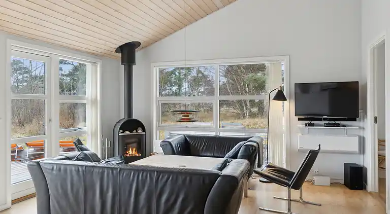 Lækkert sommerhus tæt på fantastisk badestrand