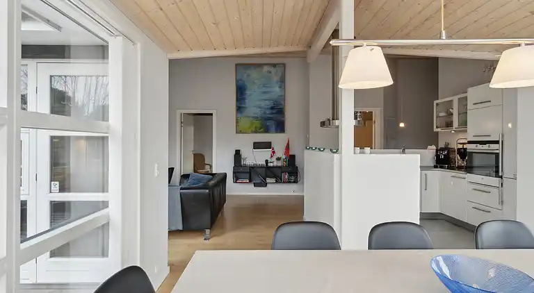 Lækkert sommerhus tæt på fantastisk badestrand