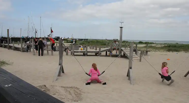 Hyggeligt og velindrettet sommerhus i Hornbæk