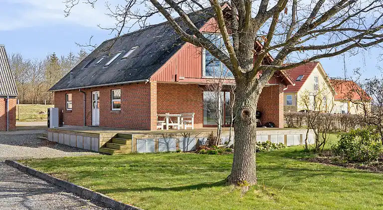 Renoviertes Haus mit Aussicht und großer Terrasse