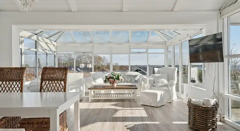 Schönes Ferienhaus mit Meerblick