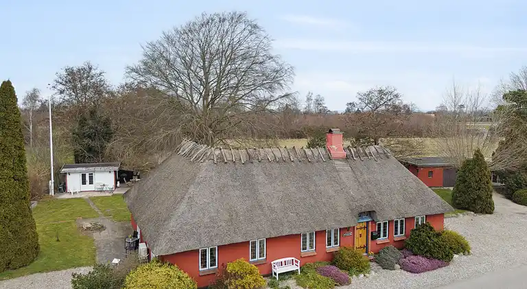 Rummeligt sommerhus tæt på naturoplevelser