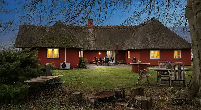 Rummeligt sommerhus tæt på naturoplevelser
