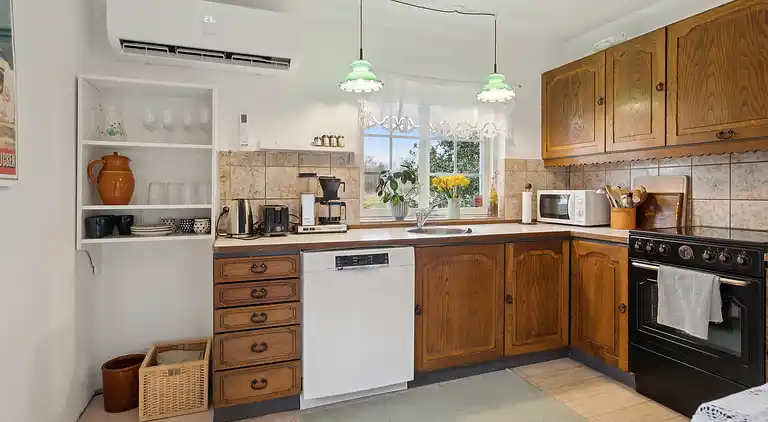 Rummeligt sommerhus tæt på naturoplevelser